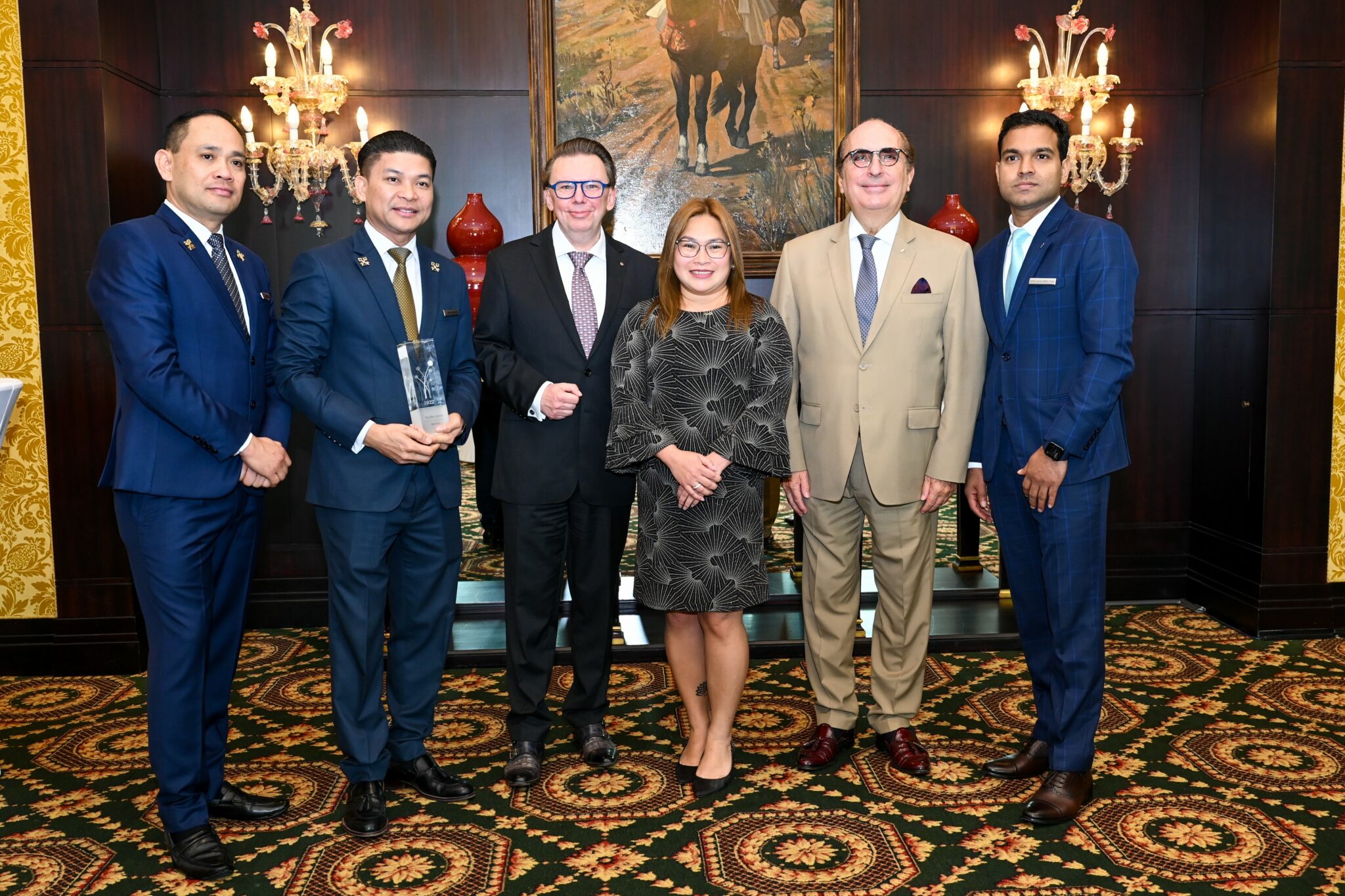 The Ritz-Carlton, Bahrain Receives the Best Concierge Desk Award 2022 ...