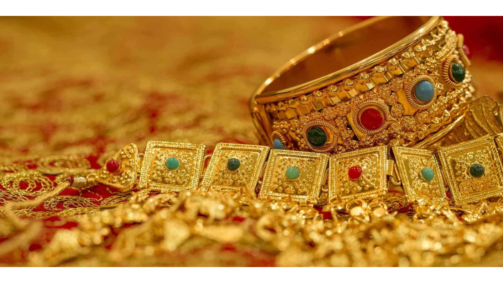 Manama Gold festival, Souq Al Manama, gold trail, Bahrain, traditional marketplace, glittering prize, dazzling jewelry