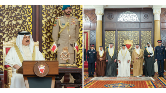 HM King Hamad Met with Senior Royal Family Members & Officials at Sakhir Palace